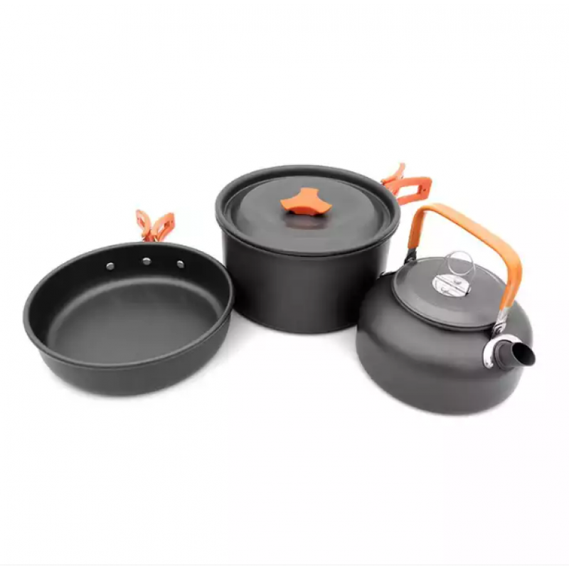 Set with pot and teapot for 2-3 persons set with pot and teapot camp cookware does not include tableware 