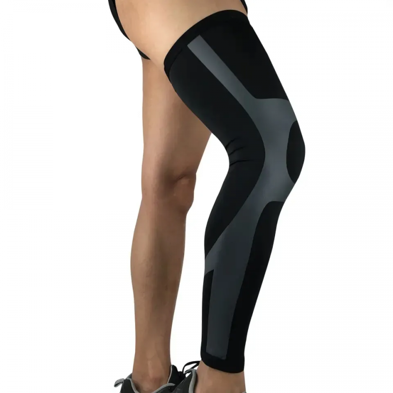 Basketball and football sports for men and women outdoor running fitness plus long knee pads 